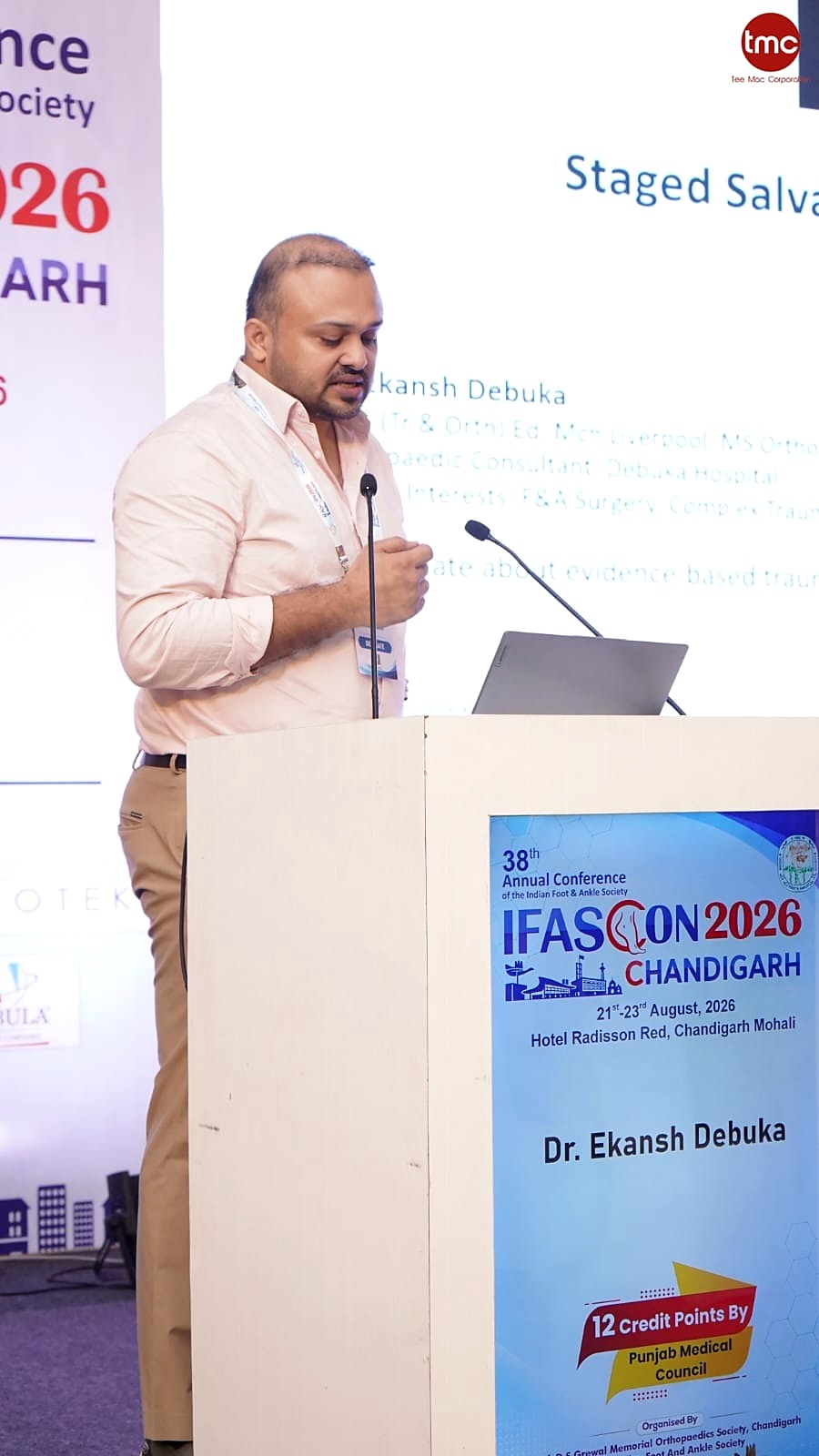 Dr. Ekansh Debuka presenting at the Indian Foot and Ankle Society conference
